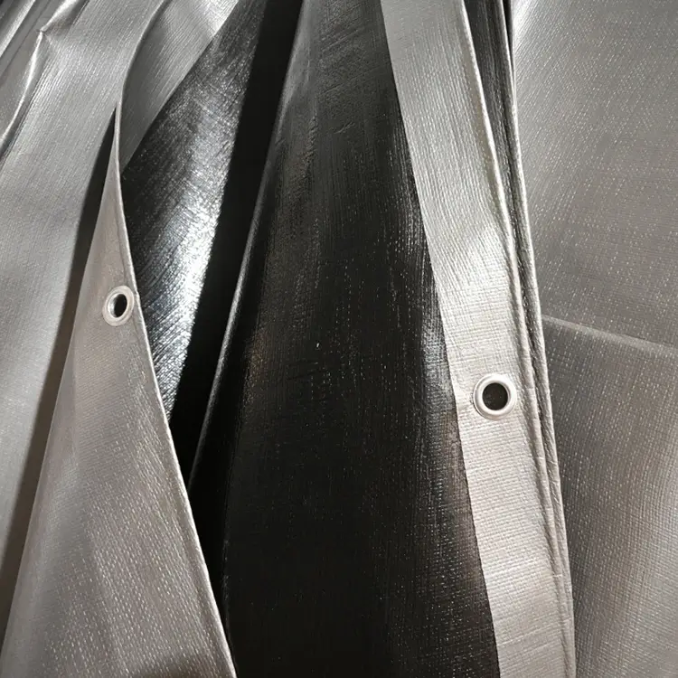 Itim na Silver 240 Birhen Pe Tarpaulin